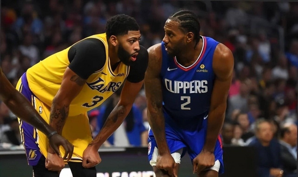 记者：恰尔汗奥卢右腿内收肌拉伤，阿切尔比右腿屈肌拉伤（记者称：恰尔汗奥卢右腿内收肌受伤，阿切尔比右腿屈肌拉伤）