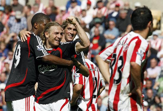 特巴斯：“像皇家马德里那样捏造这么多事情很难”（特巴斯直言：要像皇马那样大量捏造并不容易）