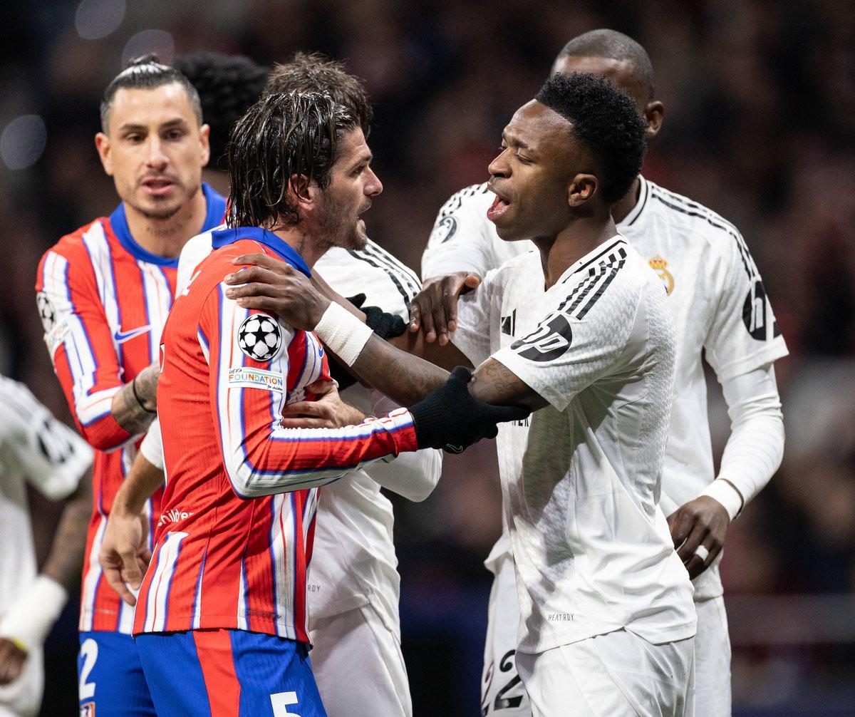 WBC正式批准乌西克迎战维尔德，重量级大战一触即发！（WBC官宣乌西克对阵维尔德，重量级巅峰之战即将上演）